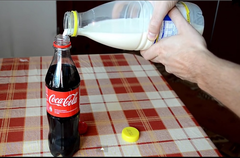 recette expérience coca cola lait