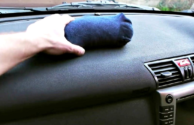 Lot De 2 Sacs Déshumidificateurs 200 G - Réutilisables - Pour Voiture (vitres Embuées) Et Maison - Indicateur Couleur Bleu/rose