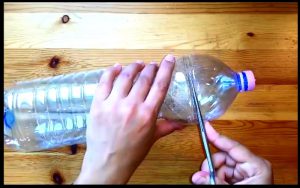 bricolage maison oiseau bouteille plastique