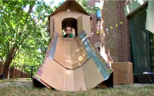 fabriquer maison boite carton glissoire enfant
