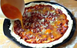 recette pizza aux oeufs et bacon facile