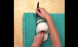 astuce faire le menage chausson bricolage
