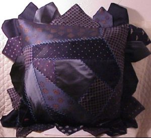 bricolage cravate coussin