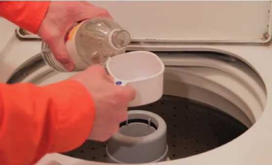 Voici 7 Raisons Bénéfiques Pour Utiliser Le Vinaigre Dans La Machine À