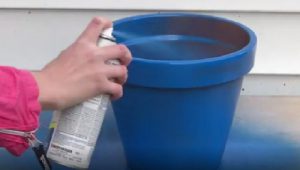 astuce peinture pot terre cuite